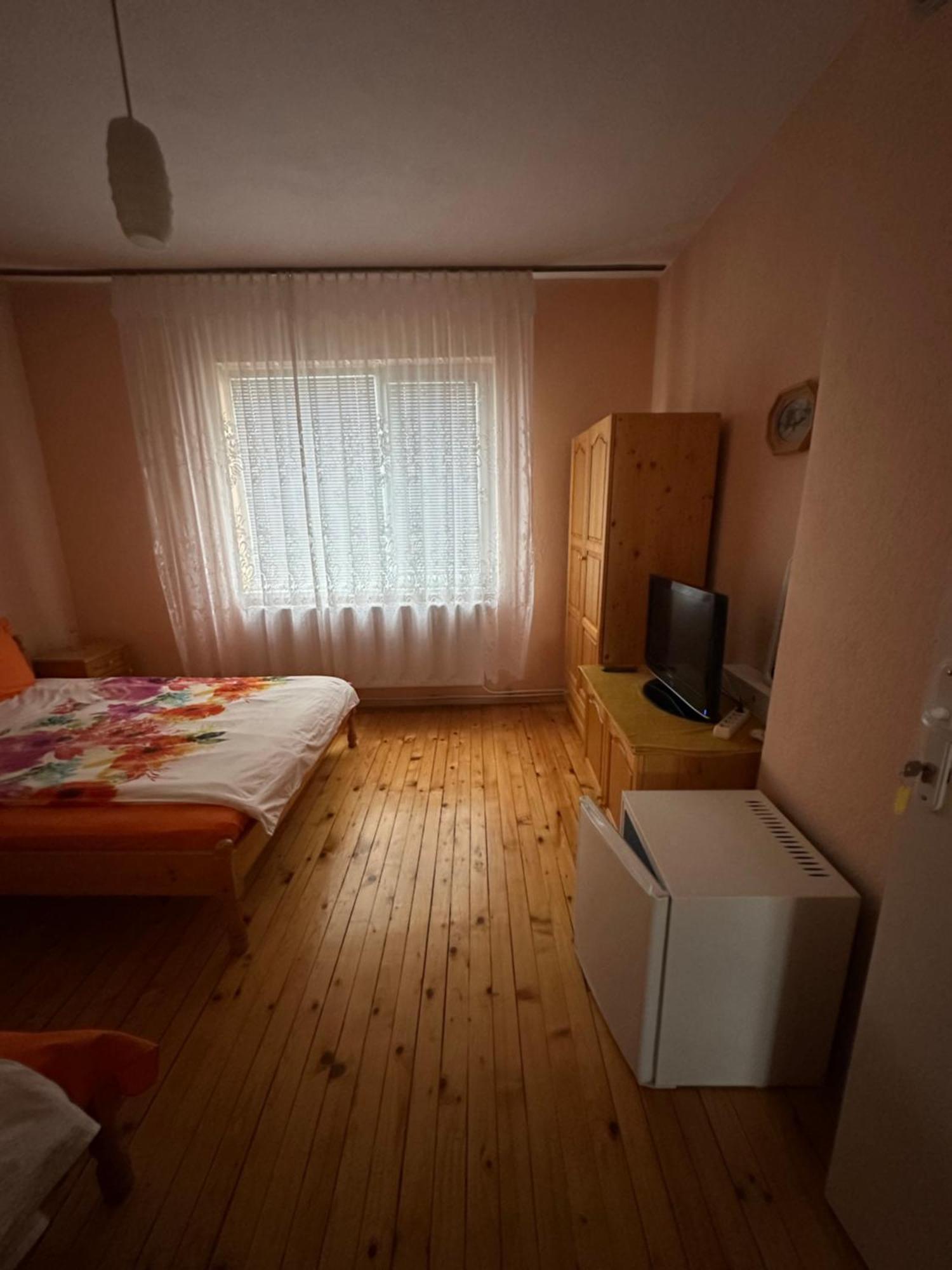 Velkovski Guest House Hisarya Eksteriør billede