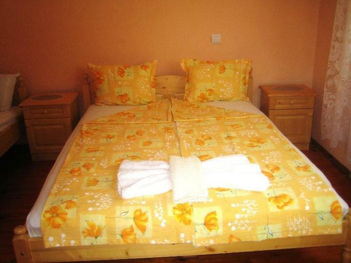 Velkovski Guest House Hisarya Eksteriør billede