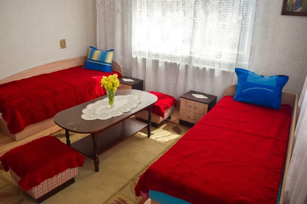 Velkovski Guest House Hisarya Eksteriør billede