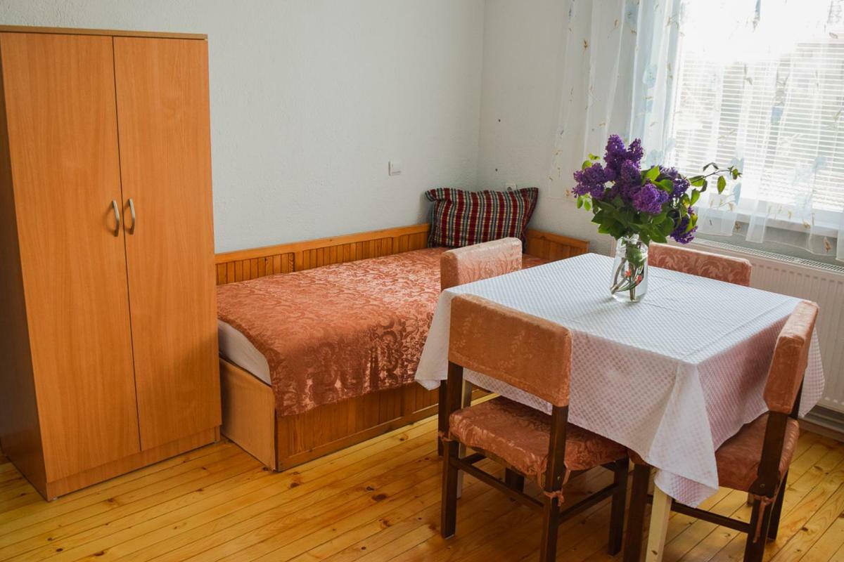 Velkovski Guest House Hisarya Eksteriør billede